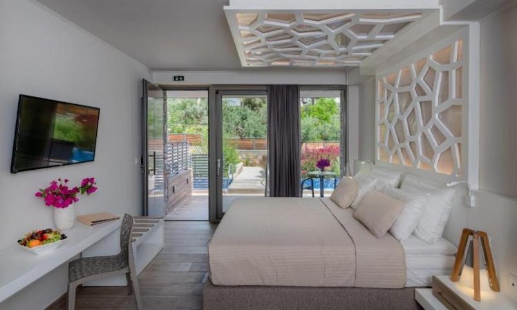 DOUBLE DELUXE Room