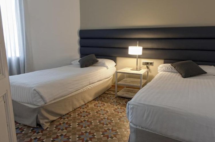 APARTMENT CAPACITY 6 TWO BEDROOMS Room