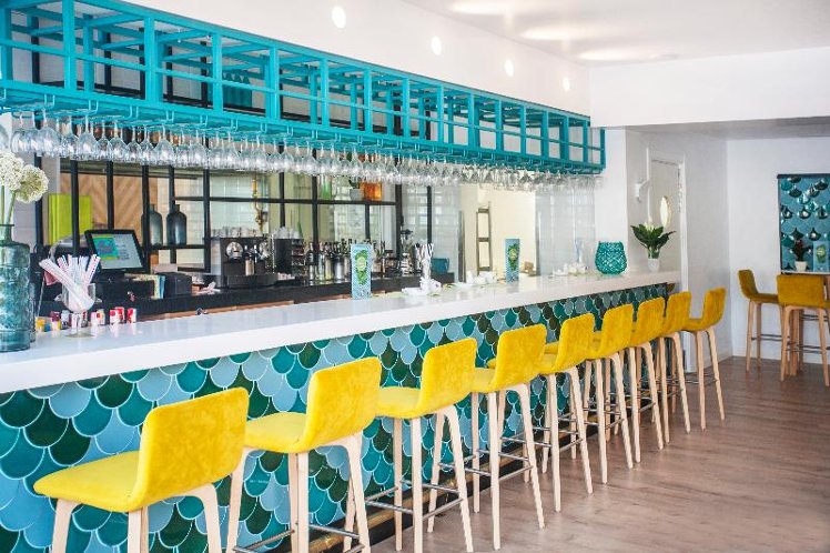 Bar