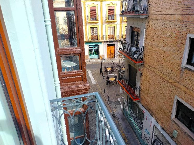 TRIPLE WITH BALCONY Room
