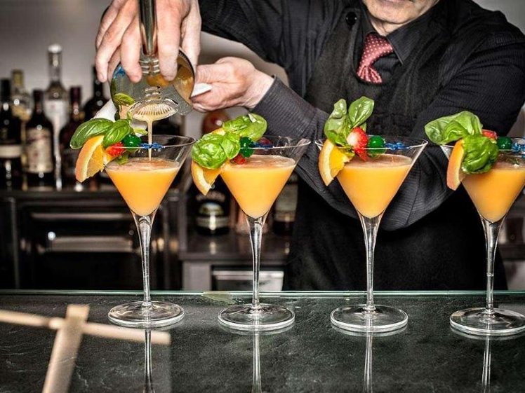 Bar