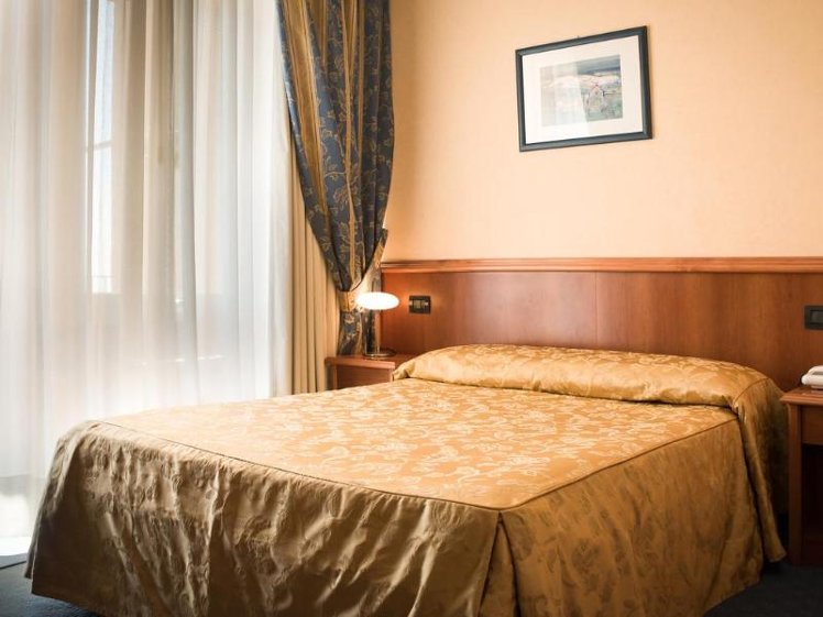 DOUBLE BASIC Room