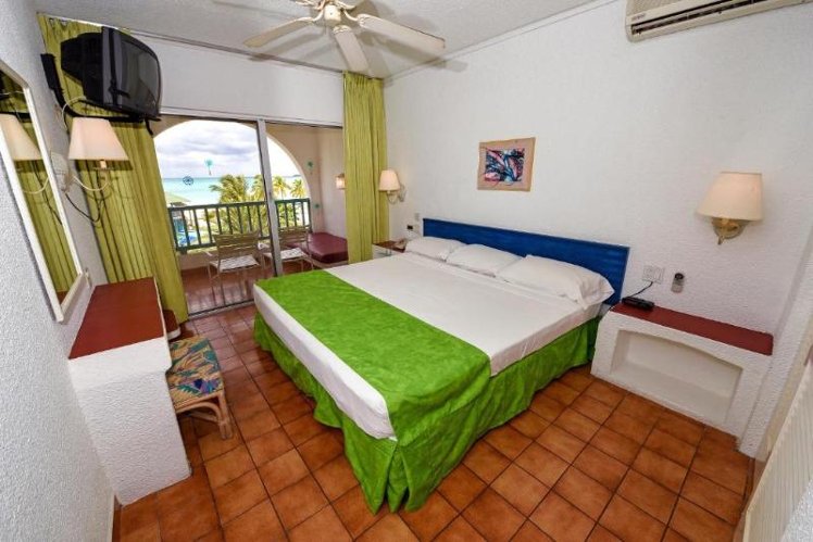 DOUBLE STANDARD Room