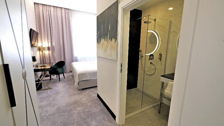 DOUBLE STANDARD Room