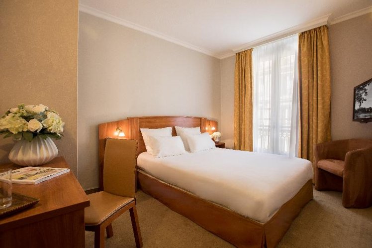 DOUBLE SUPERIOR Room