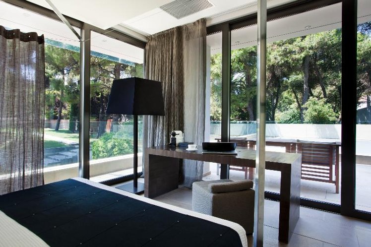 JUNIOR SUITE STANDARD Room