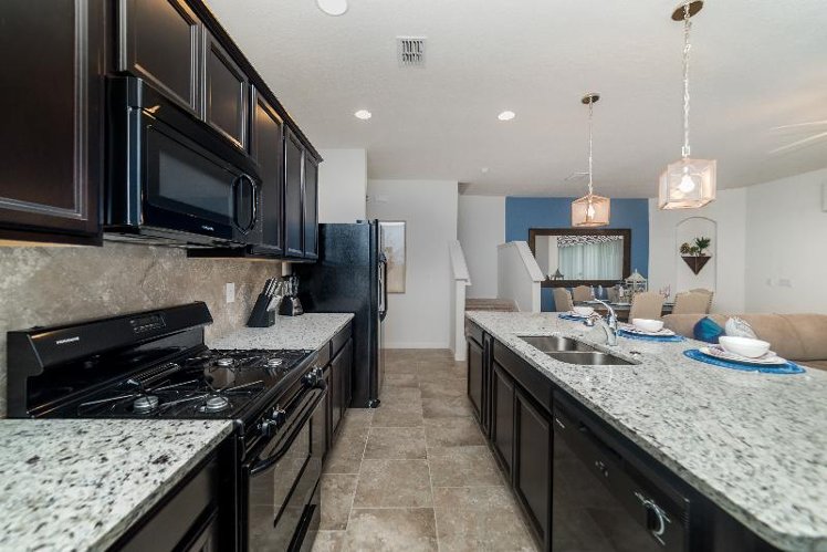 TOWNHOME FOUR BEDROOMS Room
