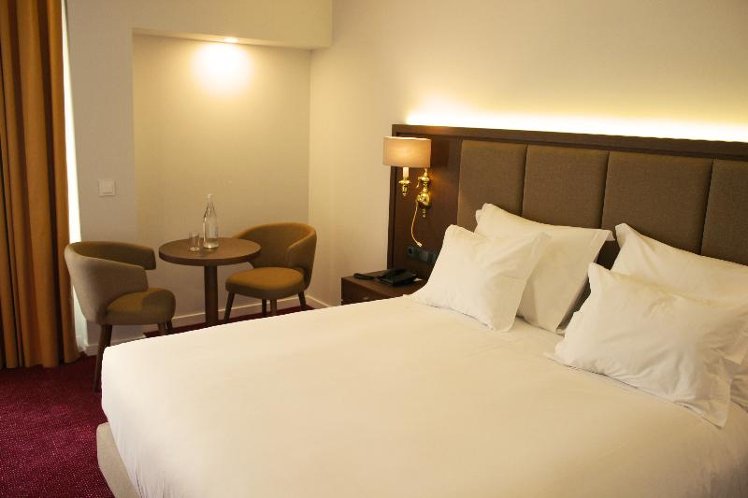 DOUBLE STANDARD Room