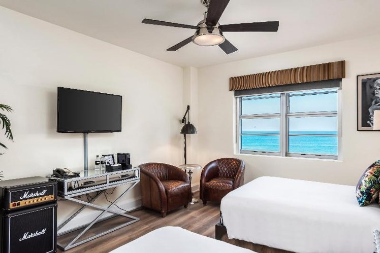 DOUBLE OCEAN VIEW TWO DOUBLE BEDS Room