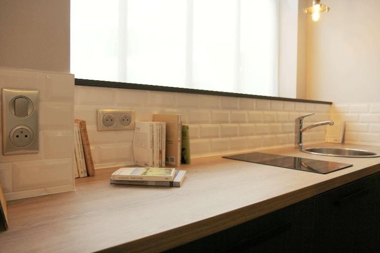 STUDIO QUEEN SIZE BED Room