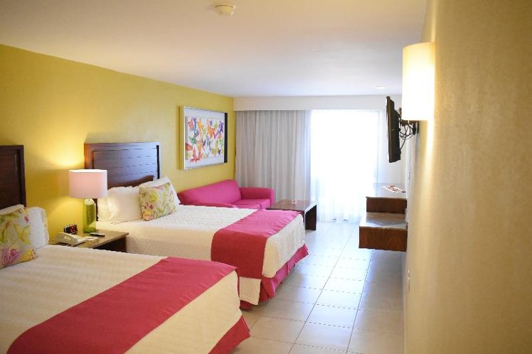 TRIPLE STANDARD Room