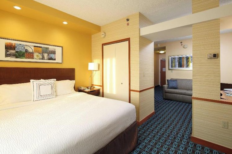 DOUBLE KING SIZE BED Room