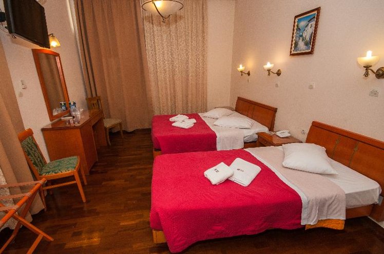 TRIPLE STANDARD Room