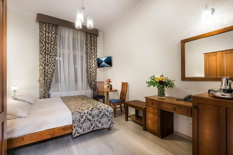SINGLE STANDARD Room