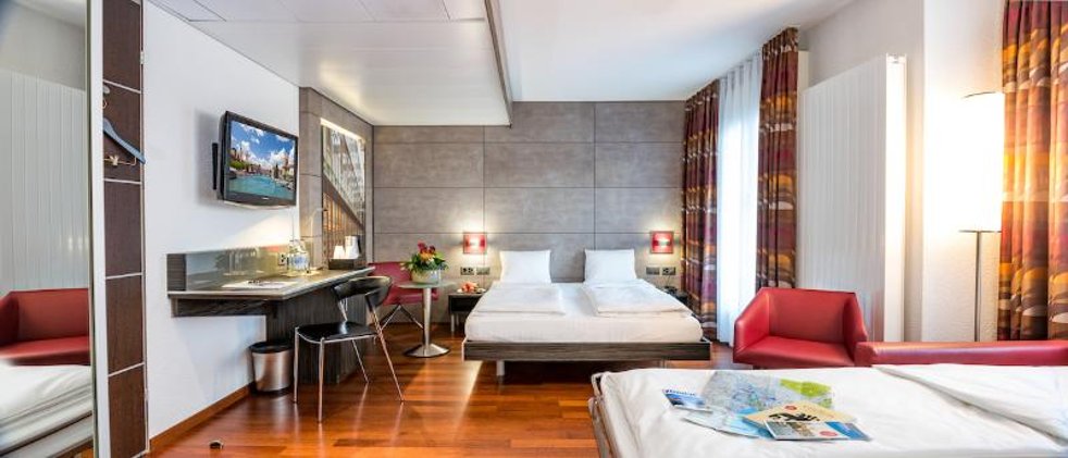TRIPLE STANDARD Room