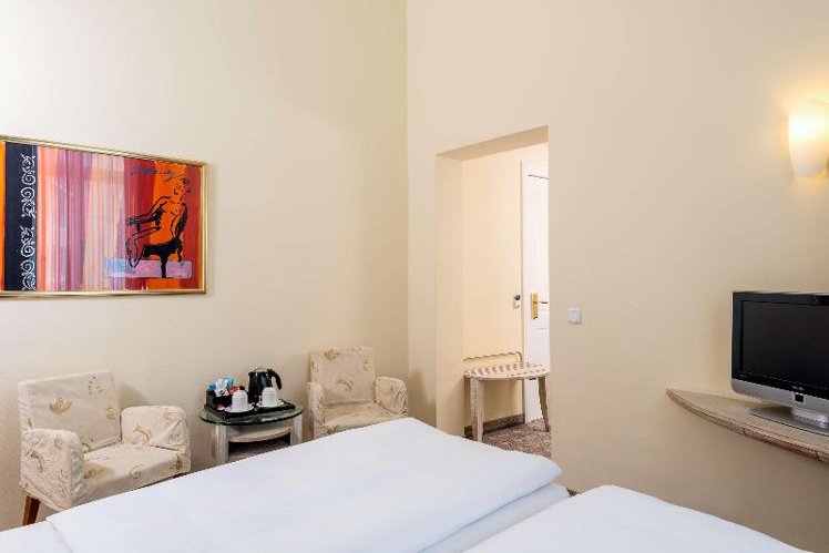 DOUBLE SUPERIOR WITH VIEWS Room