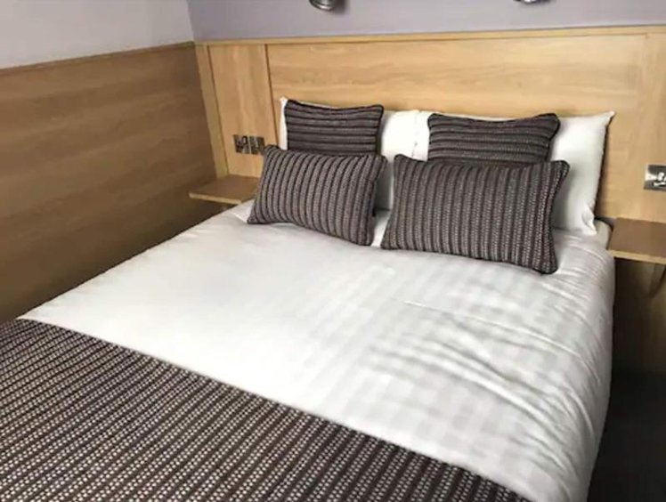 DOUBLE STANDARD Room