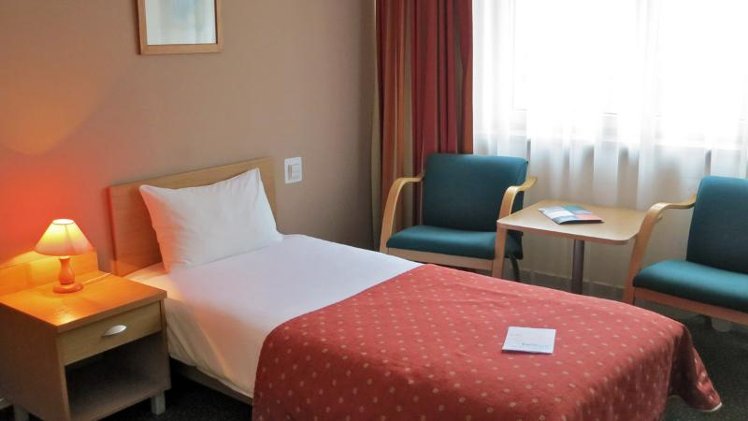 SINGLE STANDARD Room
