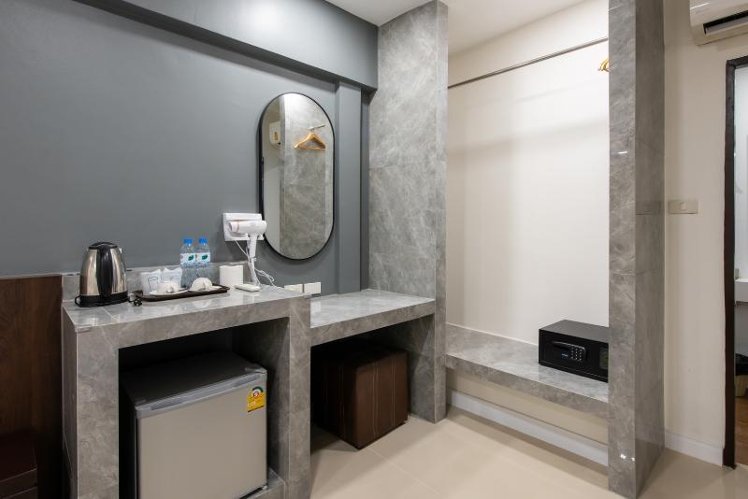 TRIPLE STANDARD Room