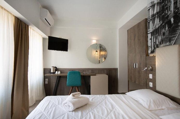 JUNIOR SUITE STANDARD Room