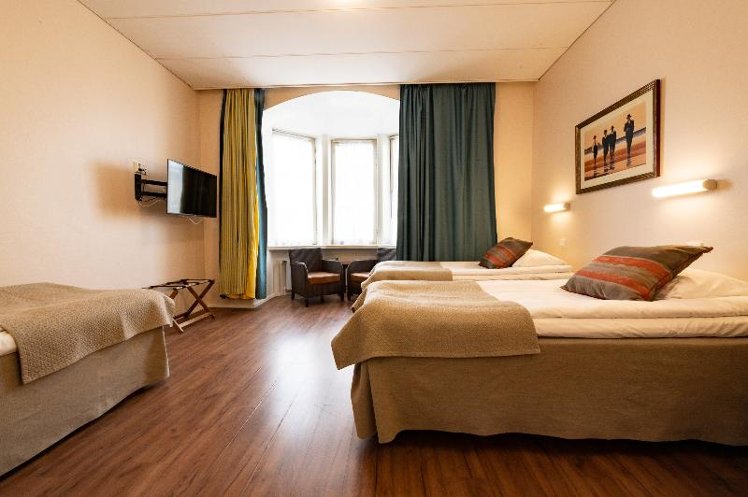 TRIPLE STANDARD Room