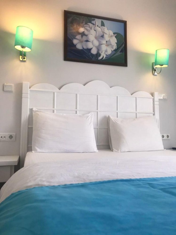 Bora Hotel
