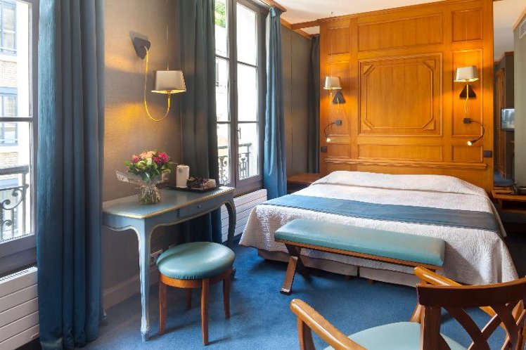 Double or Twin DELUXE Room