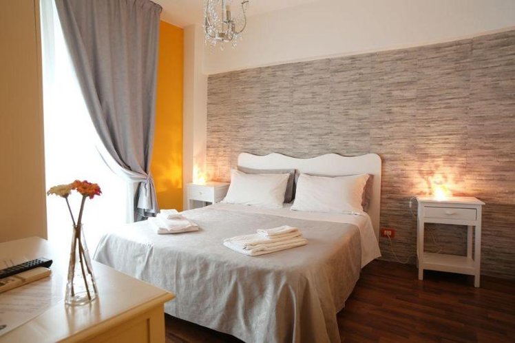 Elios Rooms
