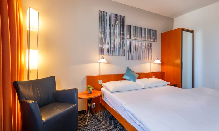 DOUBLE SINGLE USE STANDARD Room
