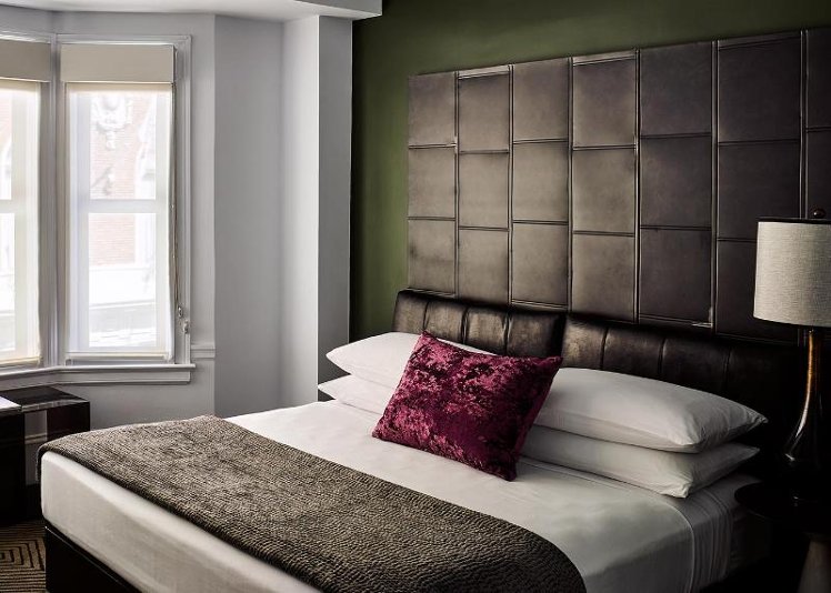DOUBLE SUPERIOR KING BED Room