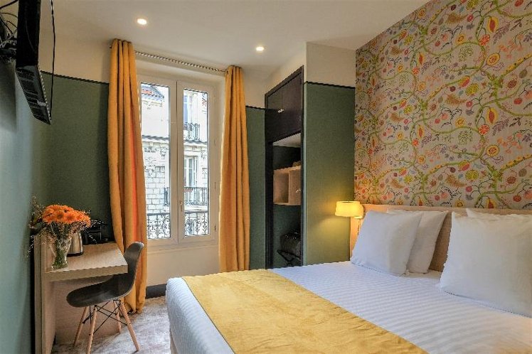 DOUBLE STANDARD Room