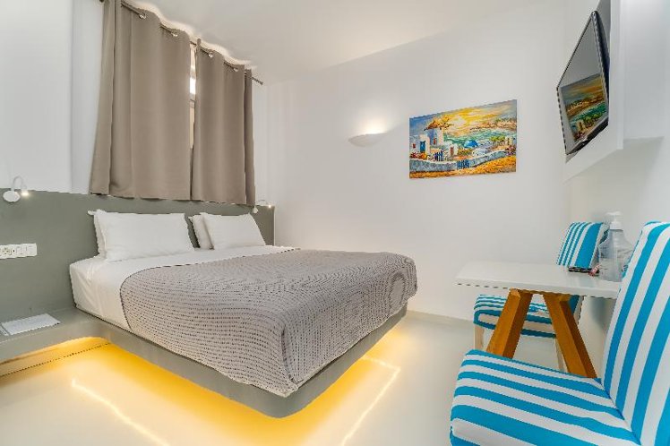 Double or Twin DELUXE Room