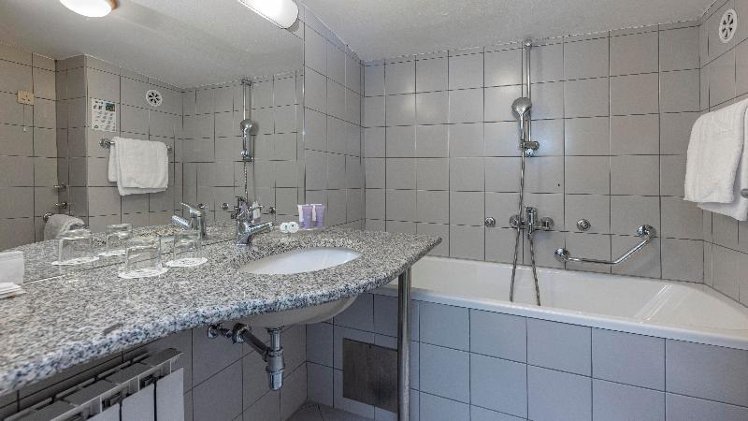 DOUBLE STANDARD Room