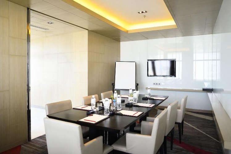 DOUBLE EXECUTIVE KING BED Room