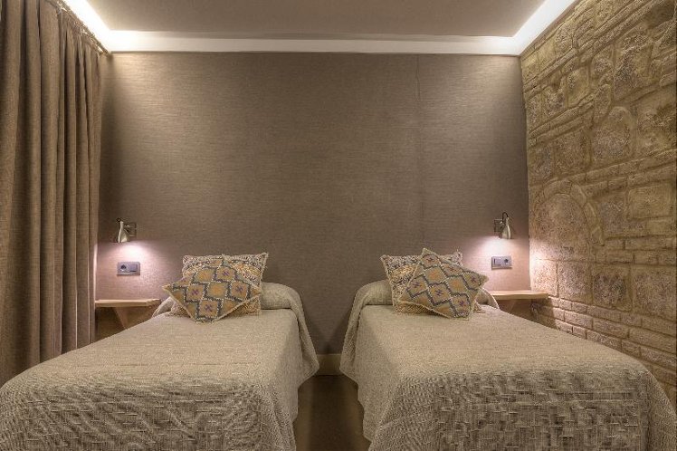 DOUBLE STANDARD Room