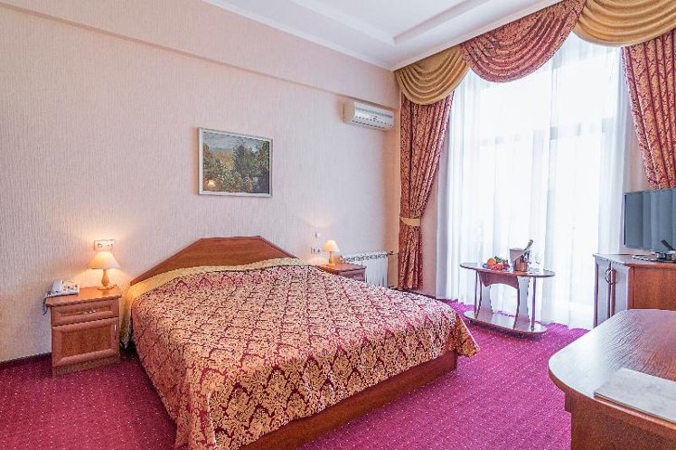 SUITE BUSINESS Room