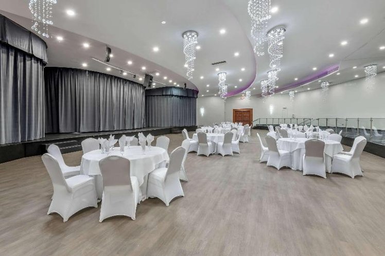 Ramada Plaza by Wyndham Marco Polo Beach Resort