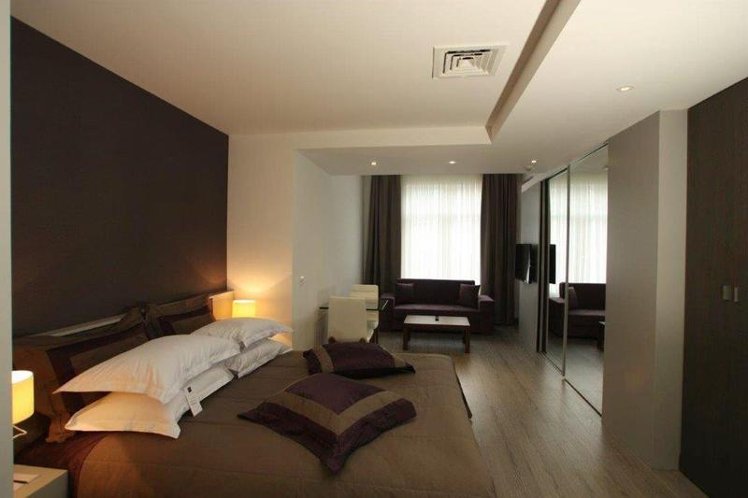 SINGLE DELUXE Room