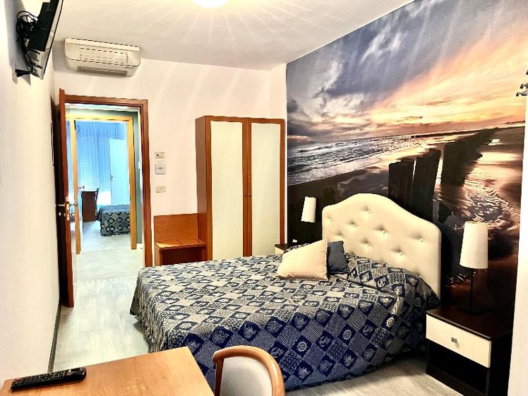 DOUBLE SUPERIOR Room