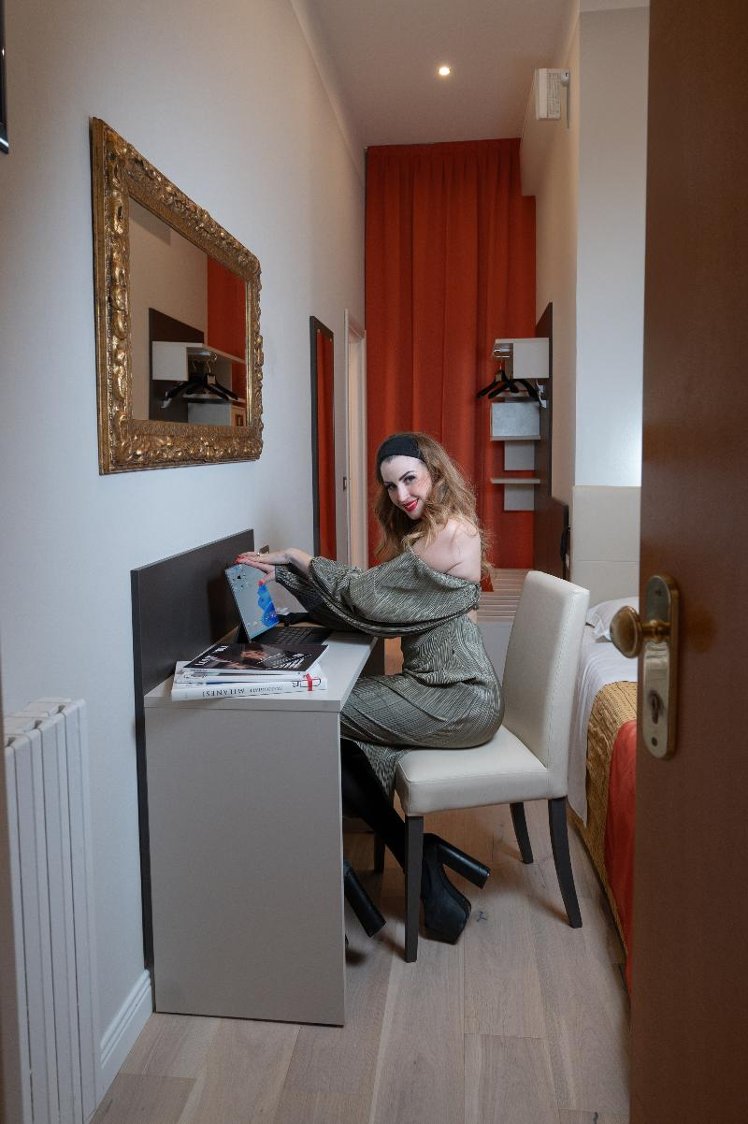 SINGLE BASIC Room