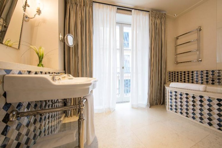 DOUBLE DELUXE Room