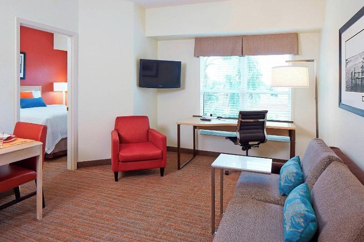 SUITE QUEEN BED NON SMOKING Room