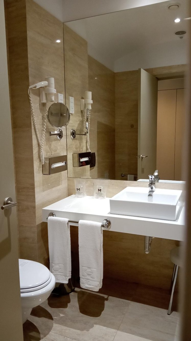 TWIN STANDARD Room