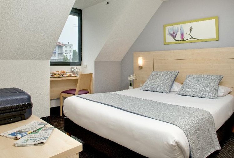 DOUBLE STANDARD Room
