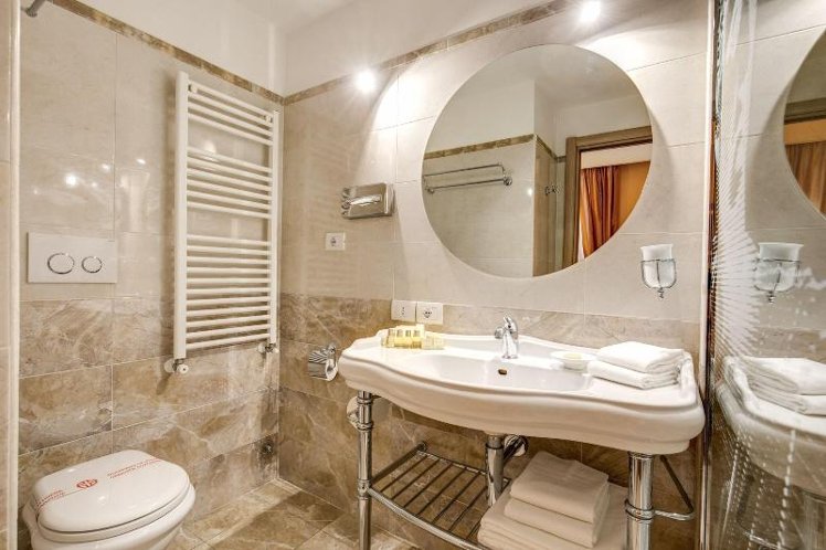 TWIN DELUXE Room