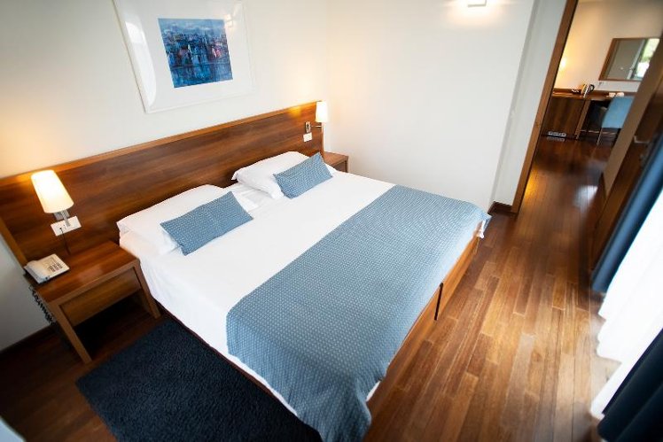 SUITE DELUXE PREMIUM Room