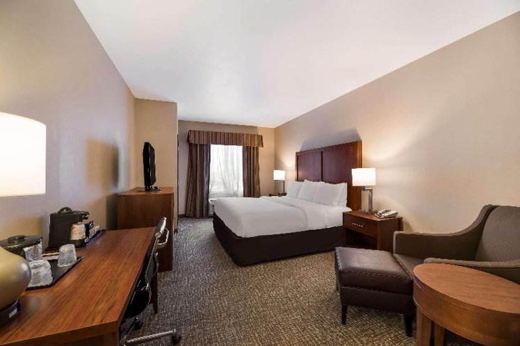 DOUBLE KING BED NON SMOKING Room