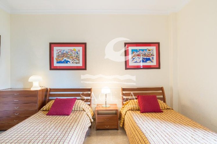 APARTMENT CAPACITY 7 THREE BEDROOMS Room