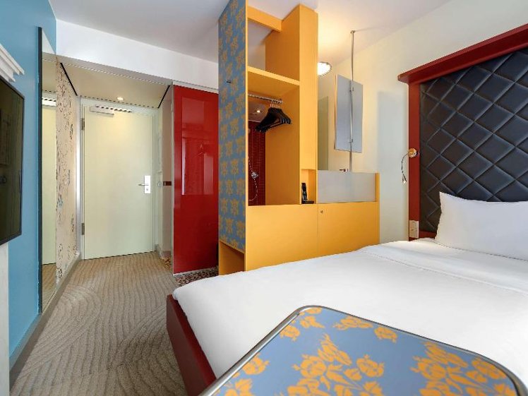 SINGLE STANDARD Room