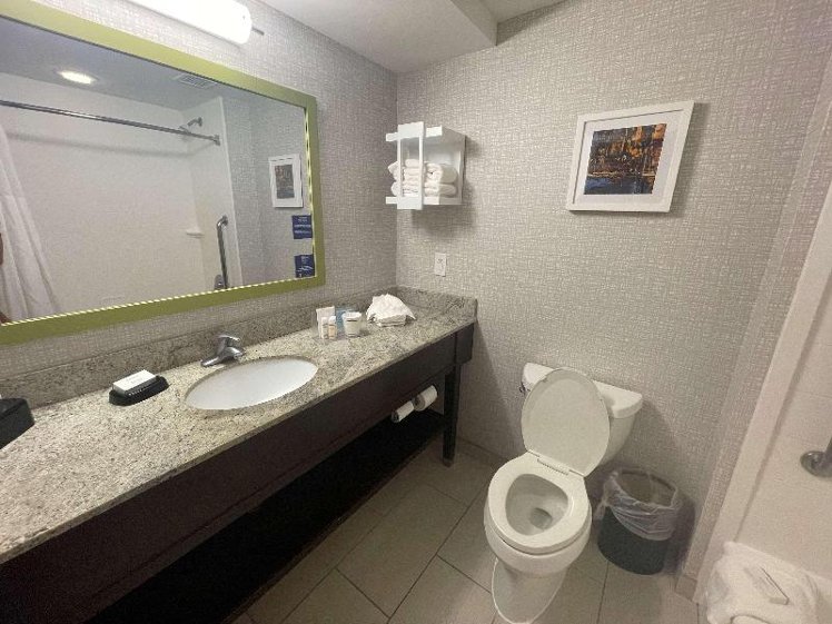DOUBLE KING SIZE BED Room